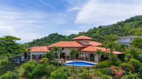Spacious Villa with Infinity Pool & Ocean View